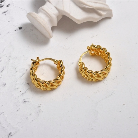 Twisted Hoop Minimalist Woven Chic Gold Earrings - Picture 5 of 9